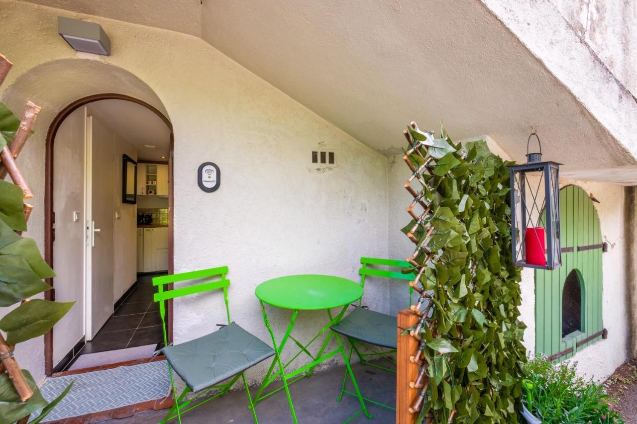 Bas De Villa, Piscine, 3 Etoiles Saint-Paul-de-Vence Exterior foto